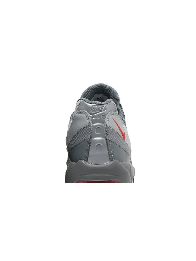 Кроссовки Nike Air Max 95 Essential 'Smoke Grey University Red' — изображение 8 из 9, серый/красный