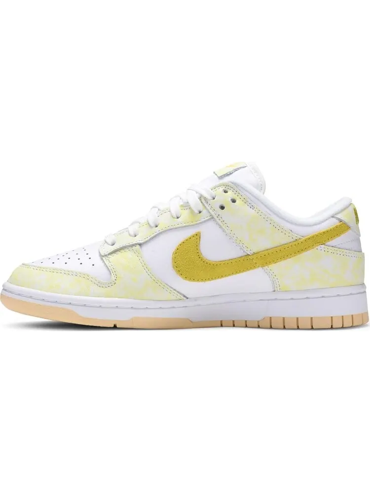 Кроссовки Nike Wmns Dunk Low OG 'Yellow Strike' — изображение 3 из 10, желтый