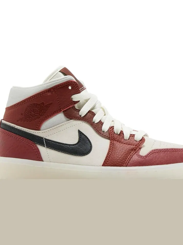Кроссовки Wmns Air Jordan 1 Mid Anti Gravity Machines — изображение 2 из 8, белый