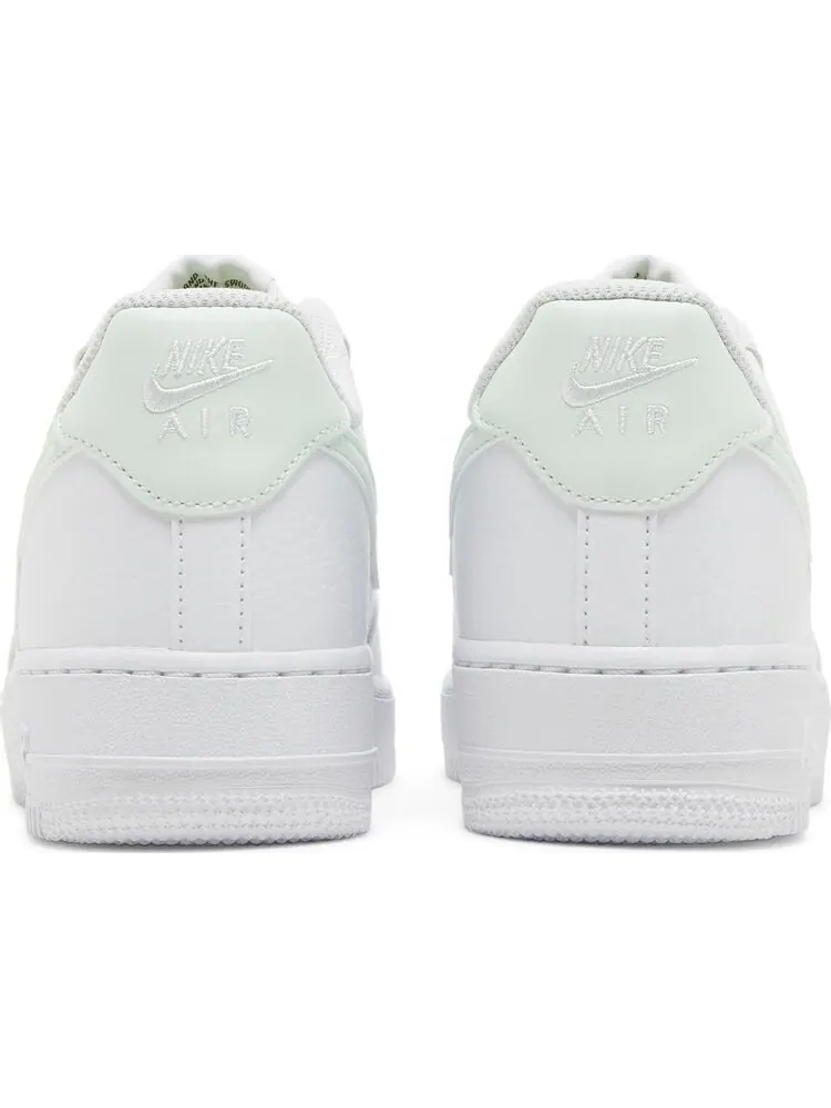 Кроссовки Nike Wmns Air Force 1 '07 Next Nature 'White Barely Green' — изображение 6 из 8, белый