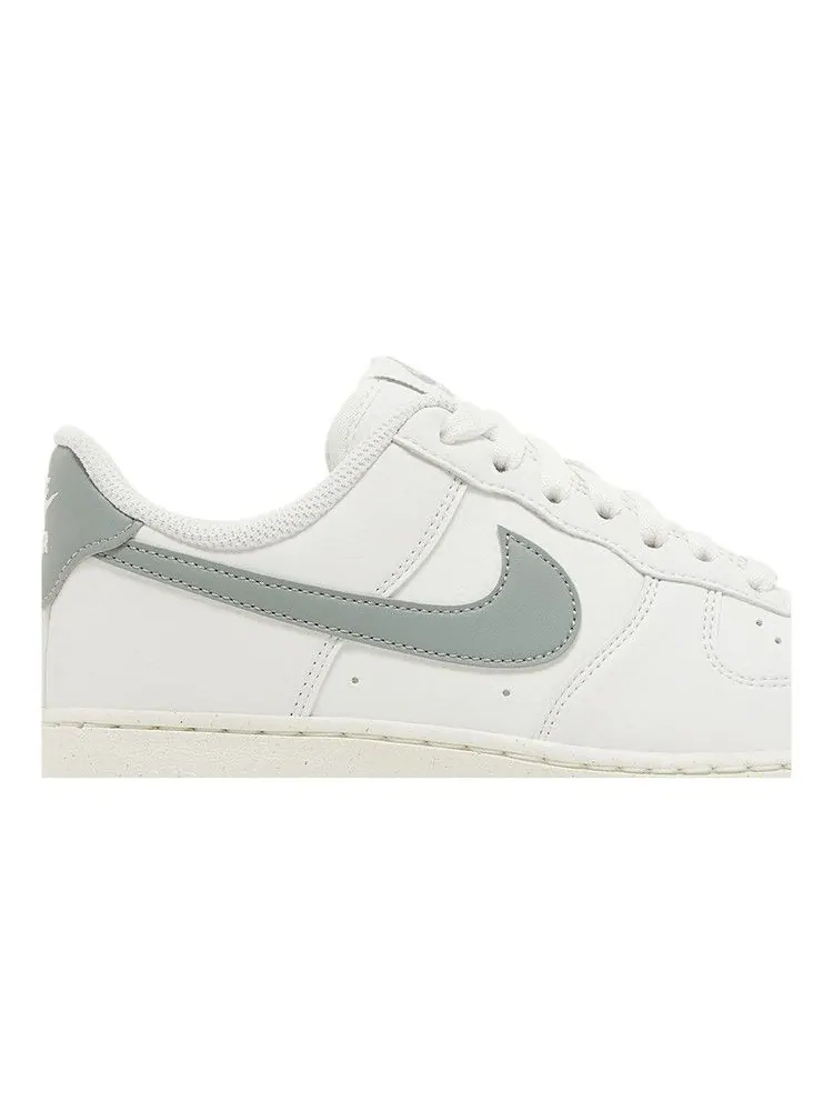 Кроссовки Nike Wmns Air Force 1 '07 Next Nature 'Sail Mica Green' — изображение 3 из 9, белый/зеленый