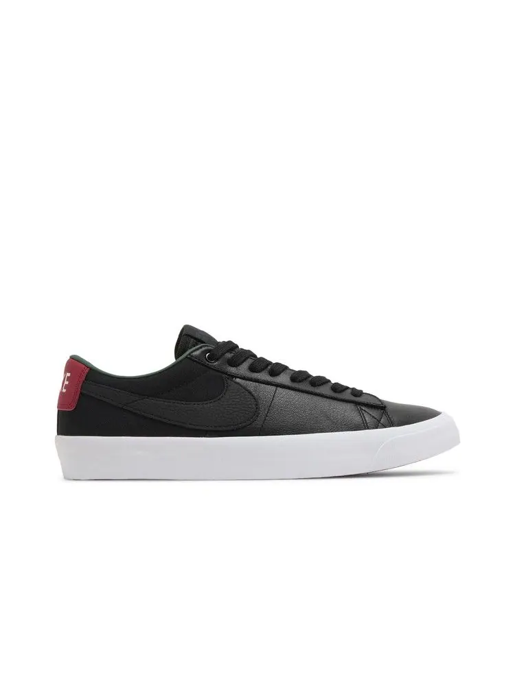 Кроссовки Nike Zoom Blazer Low Pro GT Premium SB 'Black Varsity Red' — изображение 2 из 9, черный/красный//черный