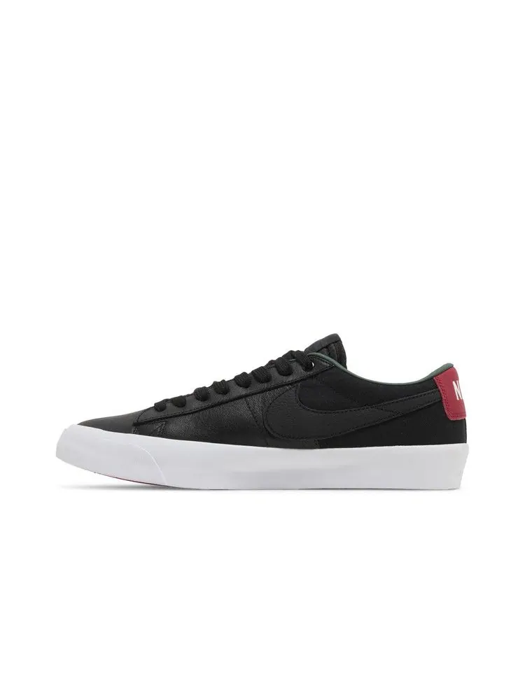 Кроссовки Nike Zoom Blazer Low Pro GT Premium SB 'Black Varsity Red' — изображение 4 из 9, черный/красный//черный