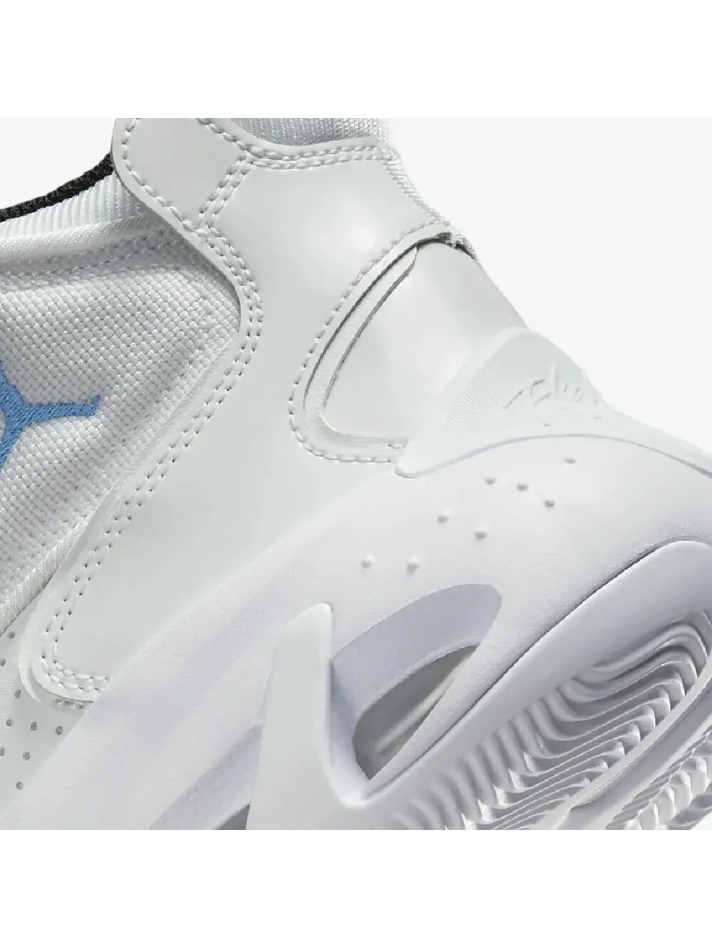 Кроссовки Nike Air Jordan Max Aura 4 — изображение 8 из 8, голубой/белый