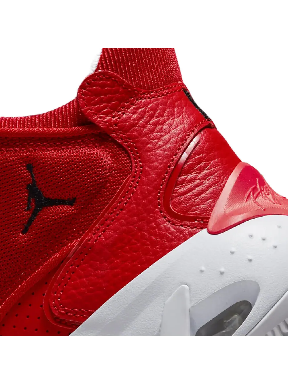Кроссовки Nike Air Jordan Max Aura 4 — изображение 2 из 8, красный/белый