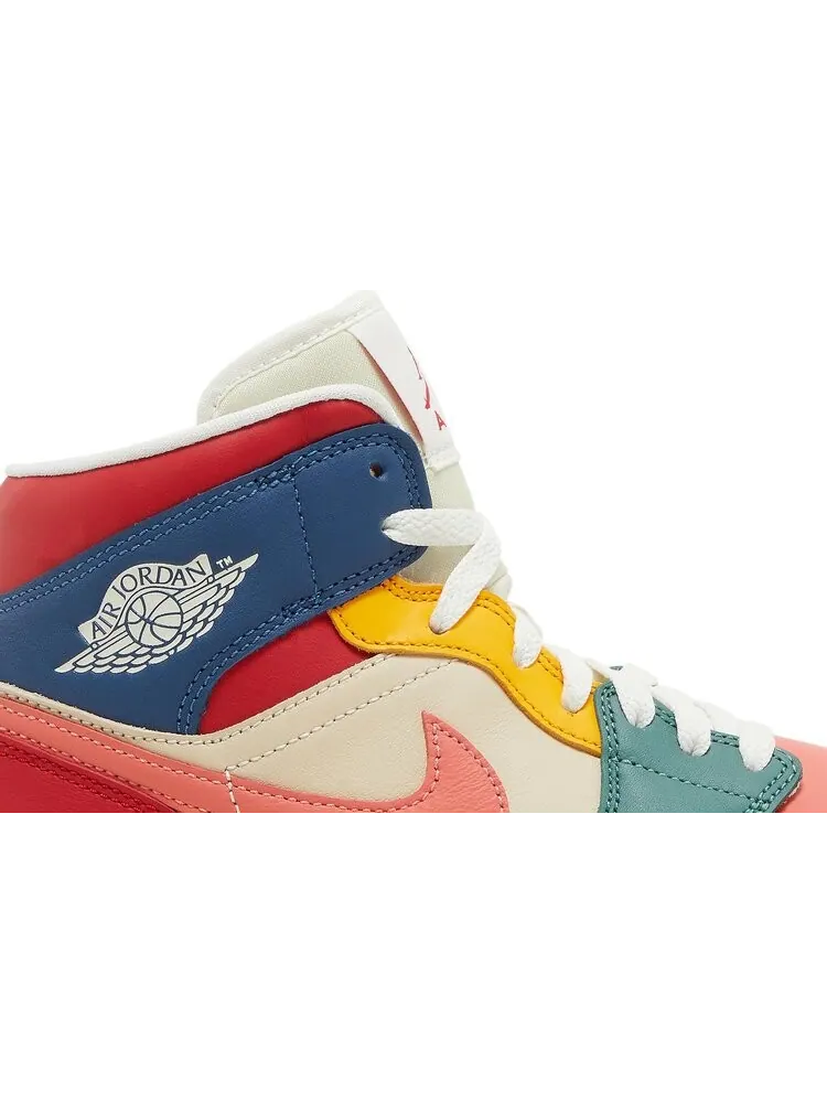 Кроссовки Wmns Air Jordan 1 Mid SE Multi-Color — изображение 2 из 9, мульти