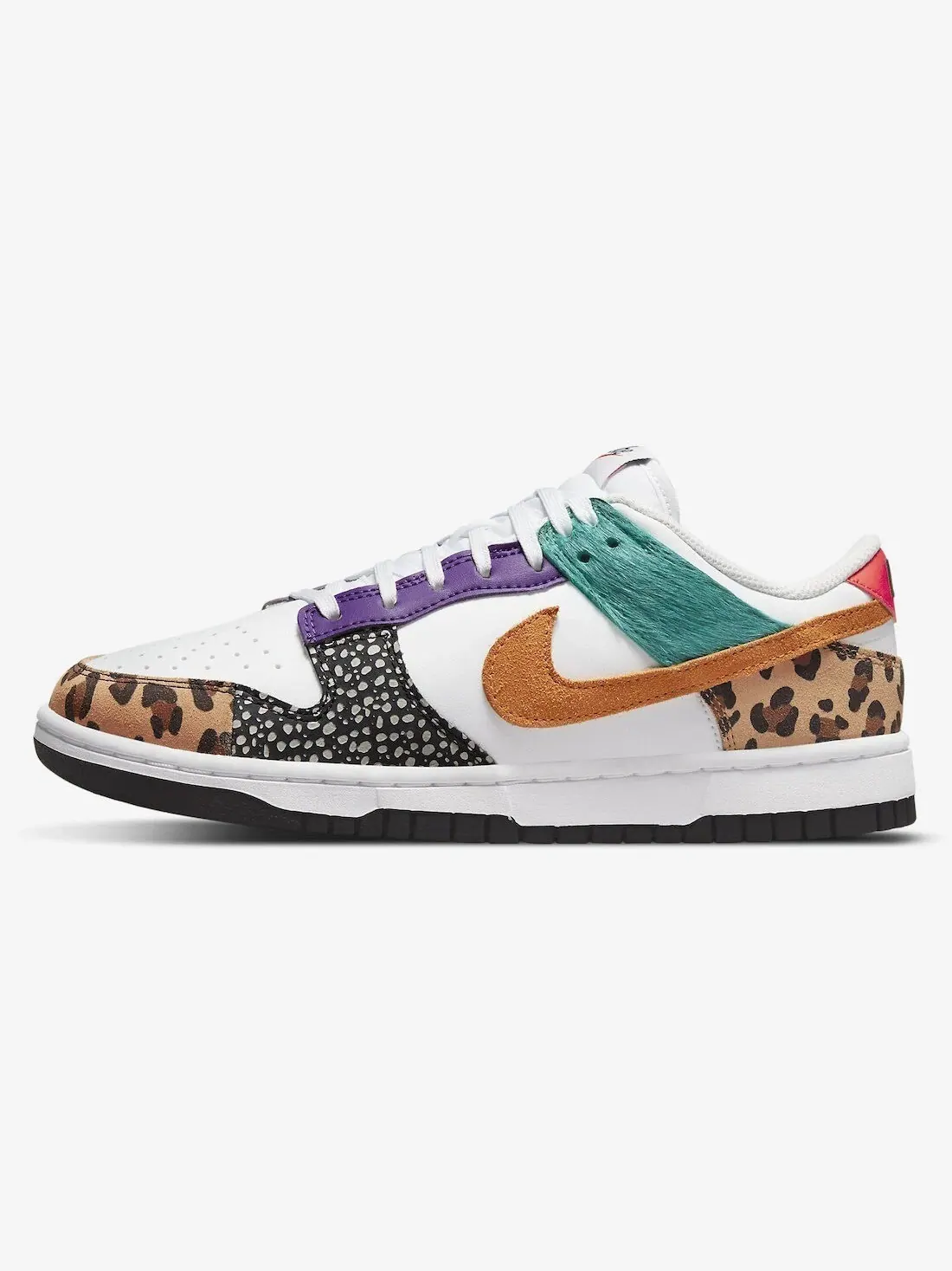Кроссовки Nike Wmns Dunk Low SE 'Safari Mix' — изображение 1 из 11, белый