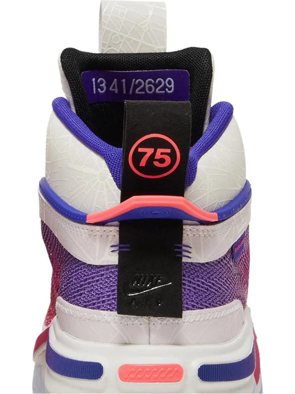 Кроссовки Air Jordan 36 Paris — изображение 7 из 8, бежевый