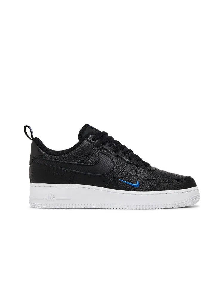 Кроссовки Nike Air Force 1 LV8 'Reflective Swoosh - Black' — изображение 2 из 9, черный/черный//белый