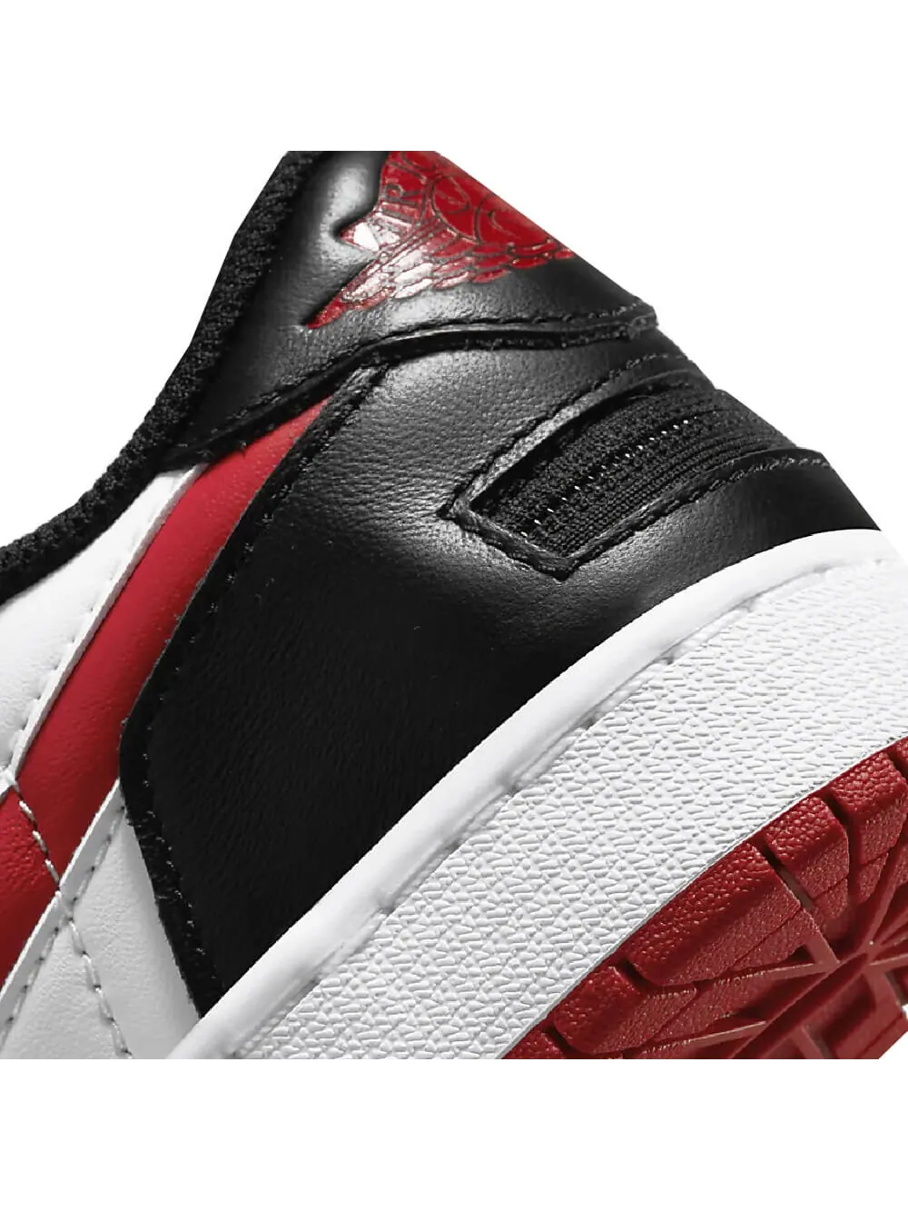 Кроссовки Nike Air Jordan 1 Low FlyEase — изображение 7 из 9, красный/черный/белый