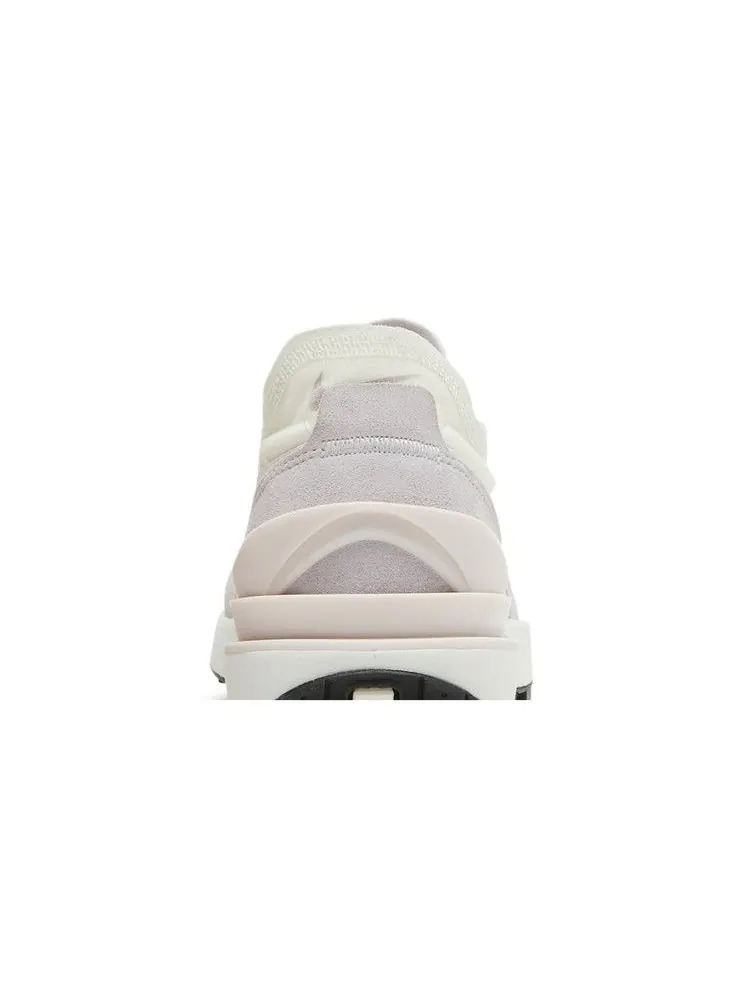 Кроссовки Nike Wmns Waffle One 'Light Soft Pink' — изображение 8 из 9, белый//светлый розовый