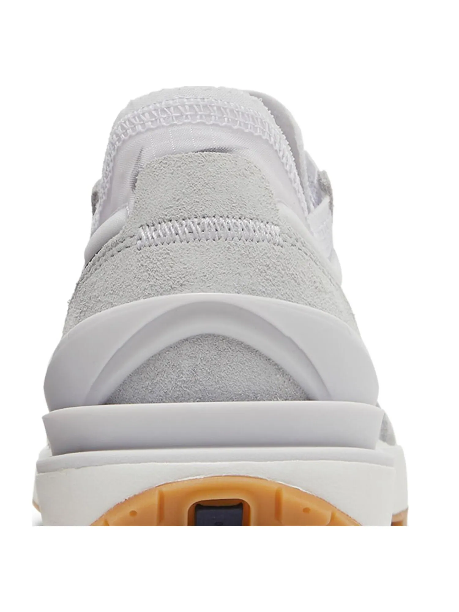 Кроссовки Nike Wmns Waffle One 'Iris Whisper Gum' — изображение 7 из 8, белый