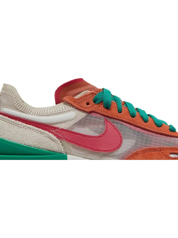 Кроссовки Nike Wmns Waffle One 'Burnt Sunrise Mystic Hibiscus' — изображение 2 из 8, красный