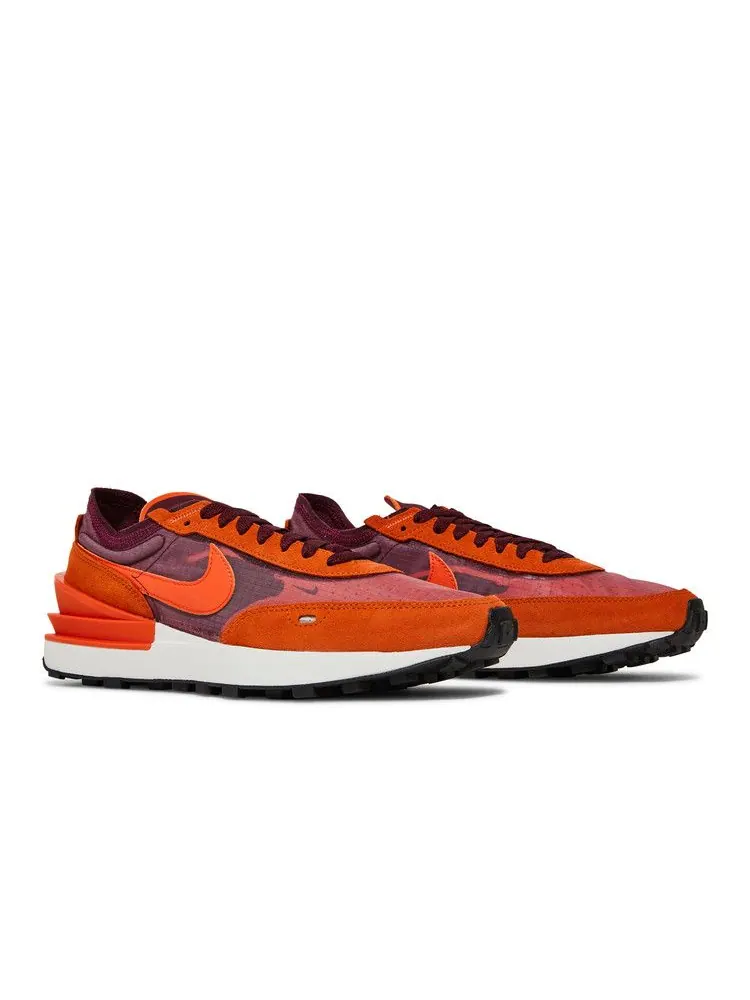 Кроссовки Nike Wmns Waffle One 'Dark Beetroot Sport Spice' — изображение 9 из 9, темный//черный/оранжевый