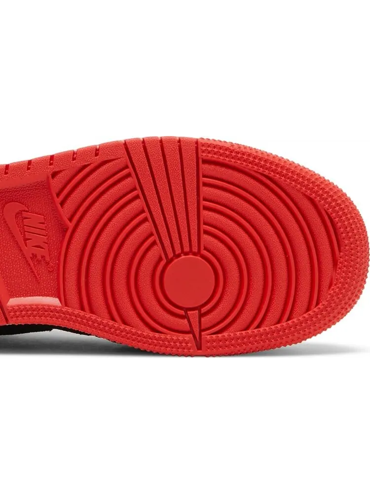 Кроссовки Air Jordan 1 Mid SE GS SiEMPRE Familia — изображение 5 из 8, черный