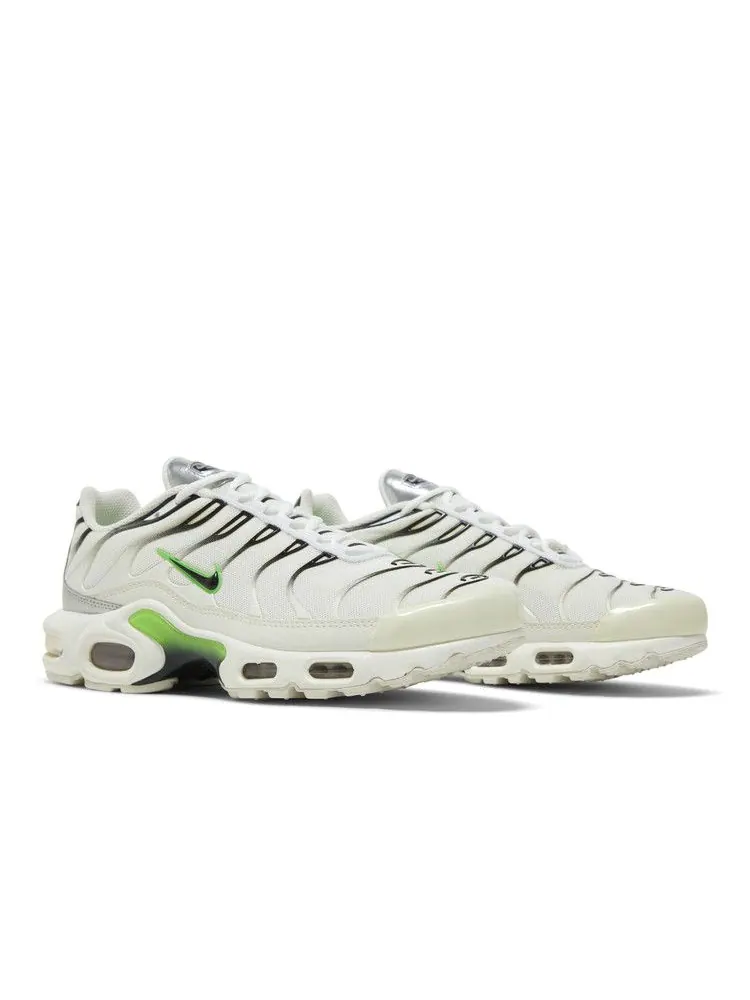 Кроссовки Nike Wmns Air Max Plus 'White Green Strike' — изображение 9 из 9