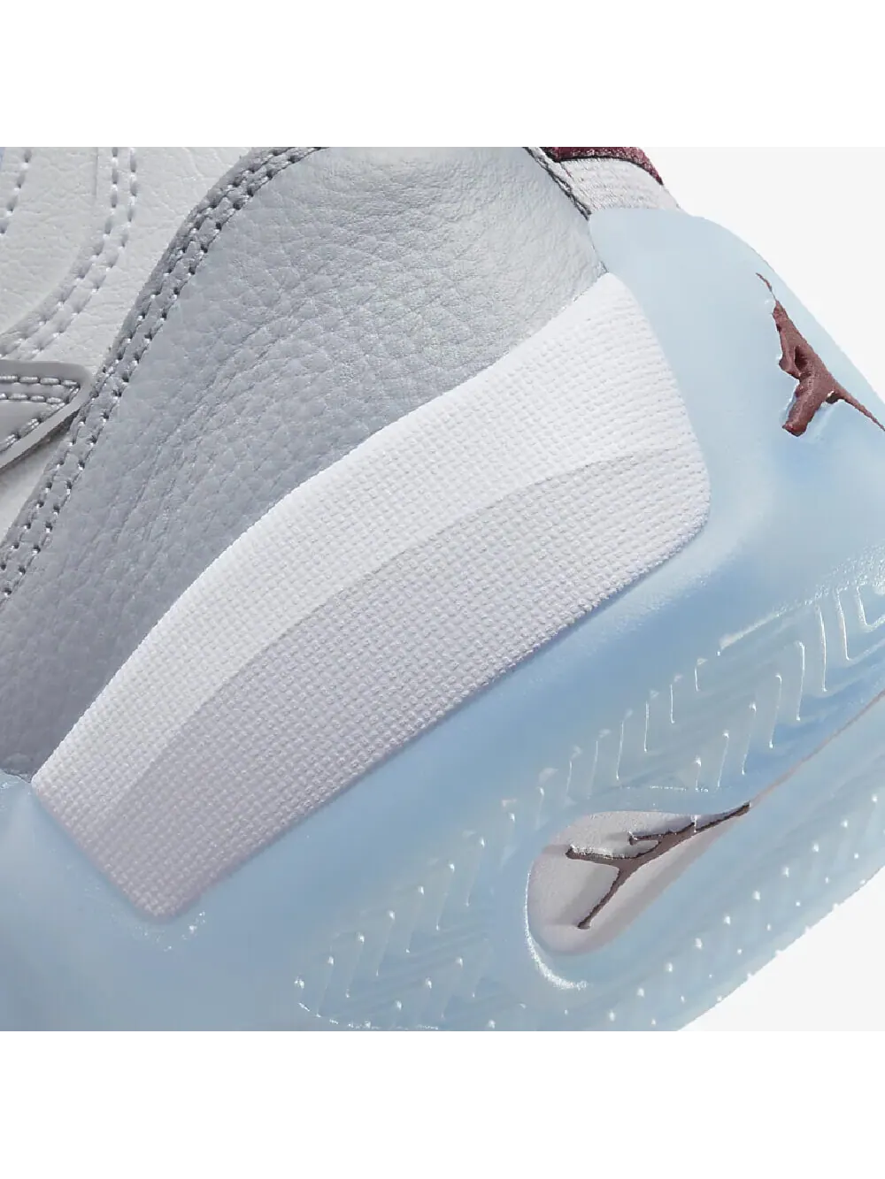 Кроссовки Nike Air Jordan Jumpman Two Trey — изображение 7 из 8, красный серый