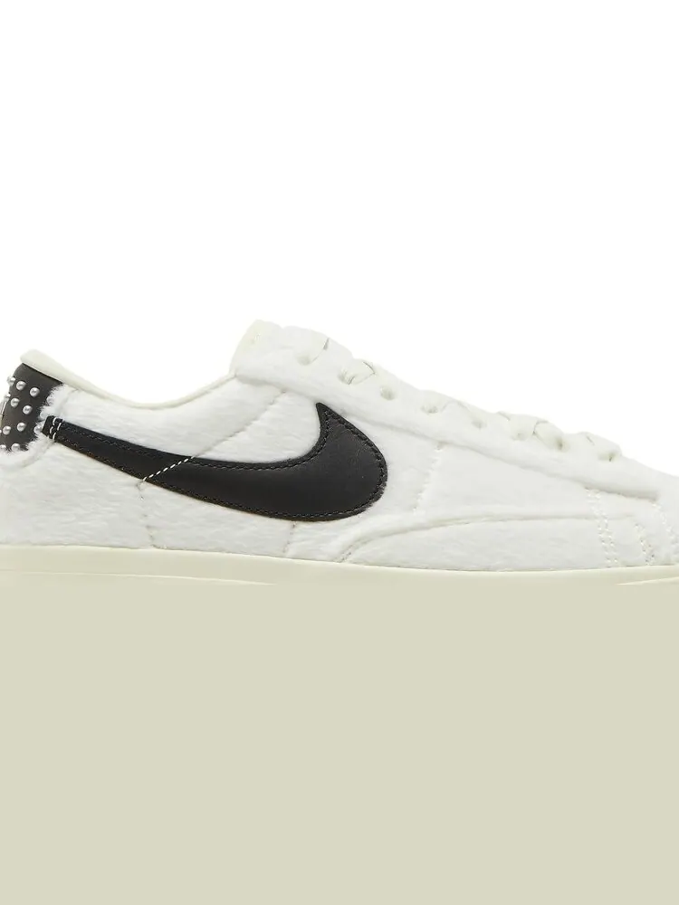 Кроссовки Nike Wmns Blazer Low Platform 'Culture Day' — изображение 2 из 8, белый