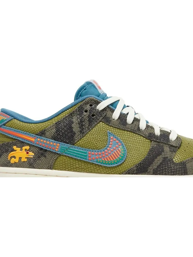 Кроссовки Nike Dunk Low 'SiEMPRE Familia' — изображение 2 из 10, зеленый