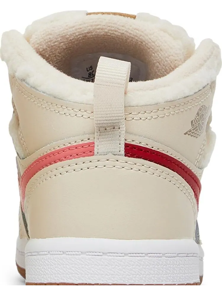 Кроссовки Air Jordan 1 Mid Utility TD Fleece — изображение 7 из 8, загар