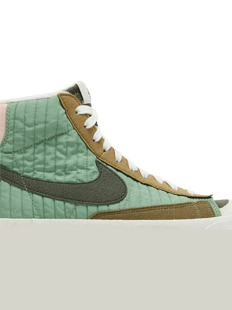 Кроссовки Nike Blazer Mid '77 GS 'Oil Green' — изображение 2 из 8, зеленый