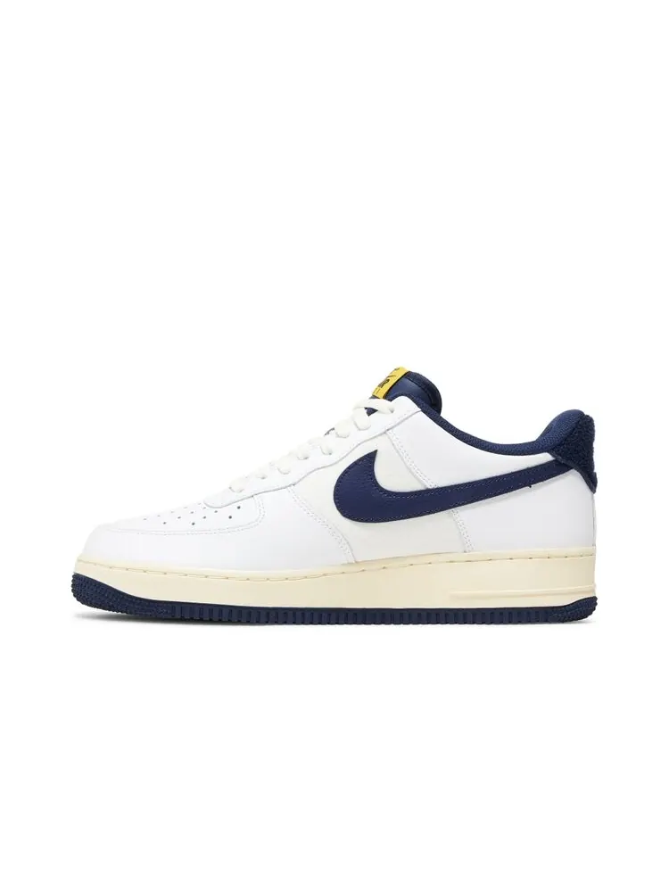 Кроссовки Nike Air Force 1 — изображение 3 из 4, белый
