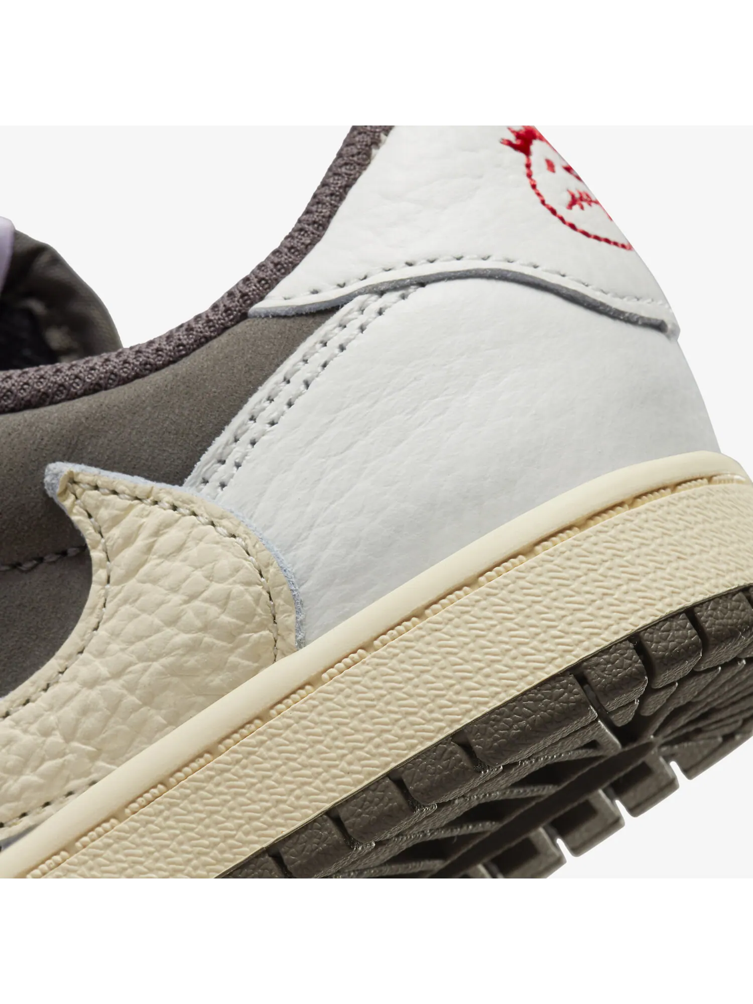 Детские кроссовки Travis Scott x Air Jordan 1 Retro Low OG TD 'Reverse Mocha' — изображение 8 из 8, коричневый