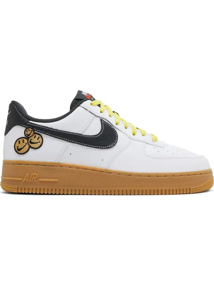 Кроссовки Nike Air Force 1 LV8 'Go The Extra Smile' — изображение 1 из 8, белый