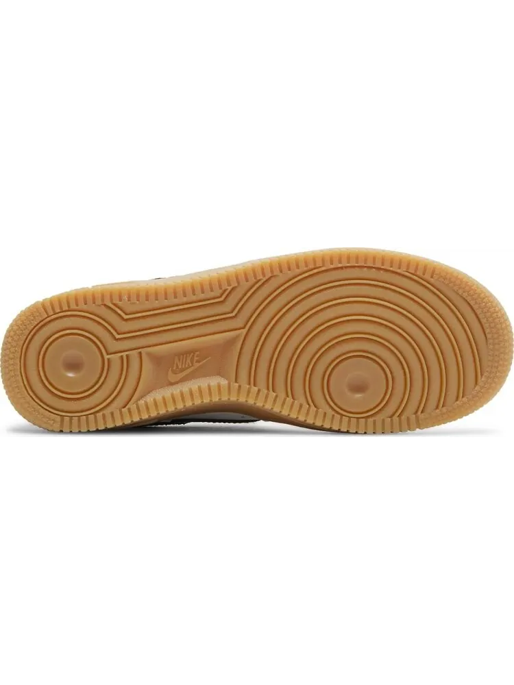 Кроссовки Nike Air Force 1 LV8 GS 'Go the Extra Smile' — изображение 4 из 8, белый