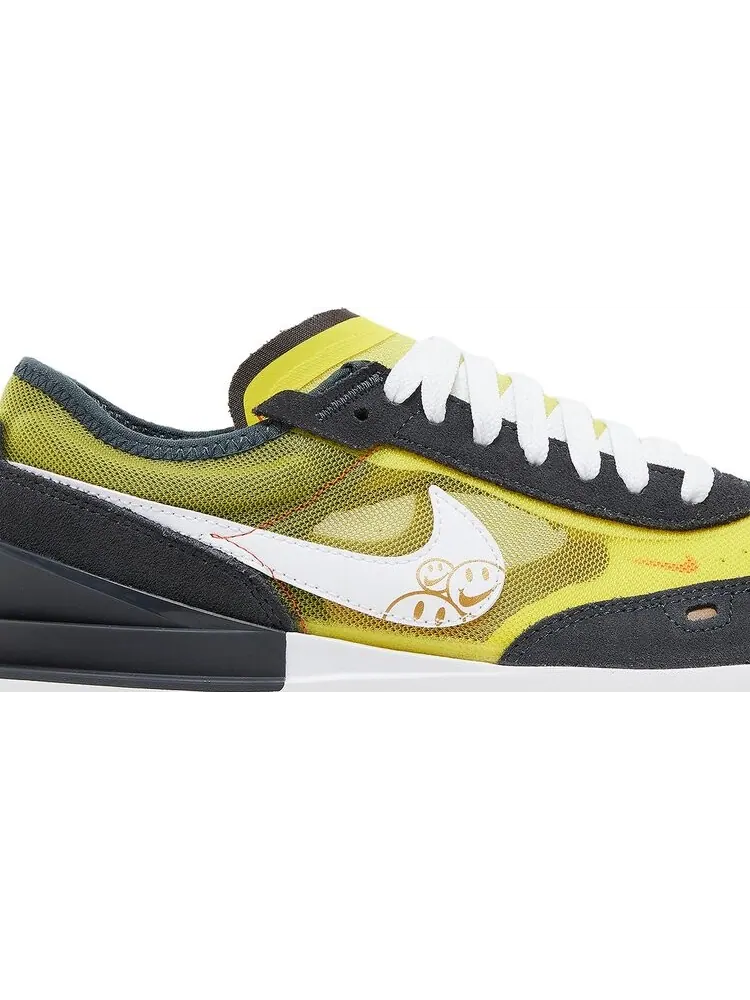 Кроссовки Nike Waffle One GS 'Go The Extra Smile' — изображение 2 из 8, желтый