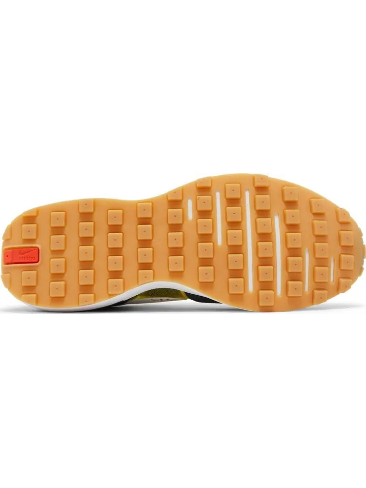 Кроссовки Nike Waffle One GS 'Go The Extra Smile' — изображение 4 из 8, желтый