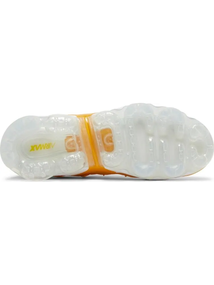 Кроссовки Nike Wmns Air VaporMax Plus 'Go The Extra Smile' — изображение 4 из 8, оранжевый