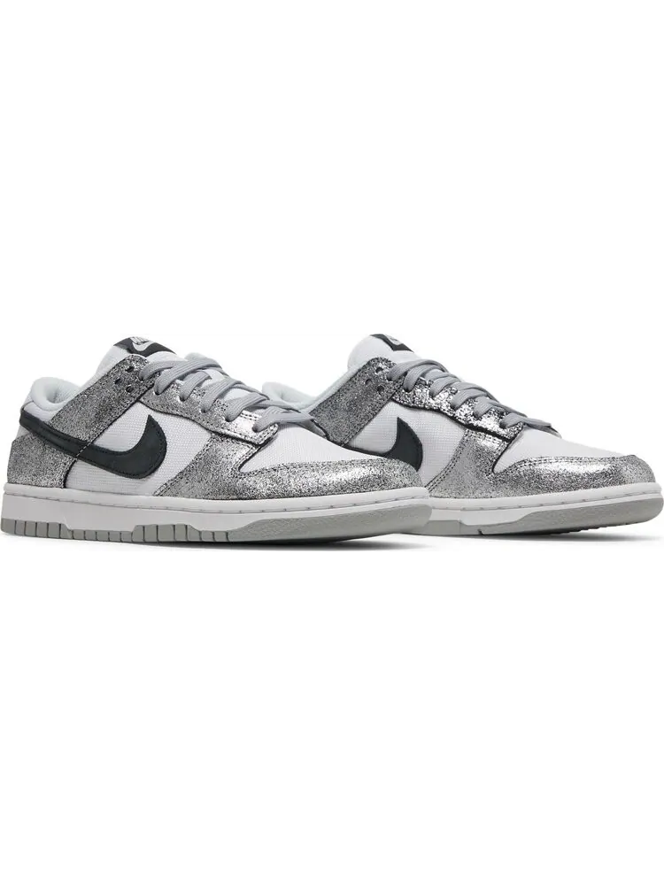 Кроссовки Nike Wmns Dunk Low 'Golden Gals' — изображение 8 из 8, серебряный