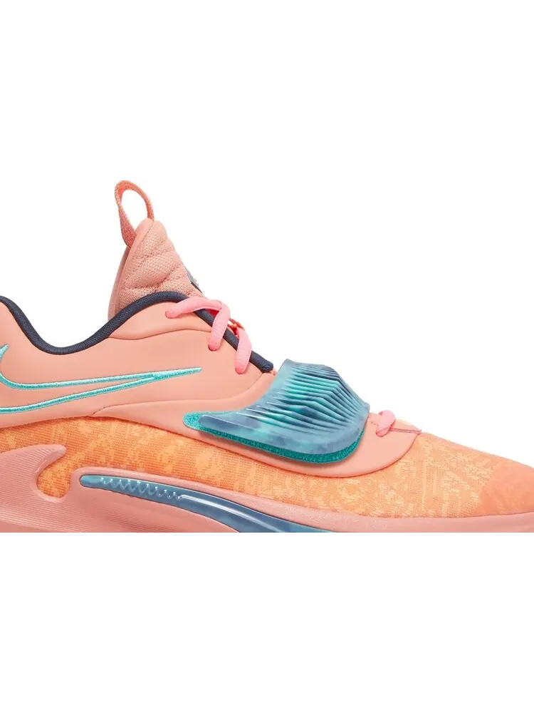 Кроссовки Nike Zoom Freak 3 GS 'Stay Freaky' — изображение 2 из 8, оранжевый