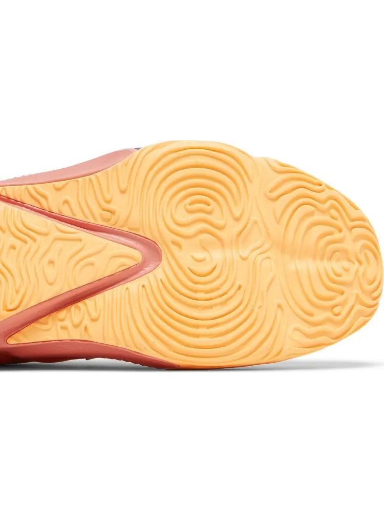 Кроссовки Nike Zoom Freak 3 GS 'Stay Freaky' — изображение 5 из 8, оранжевый