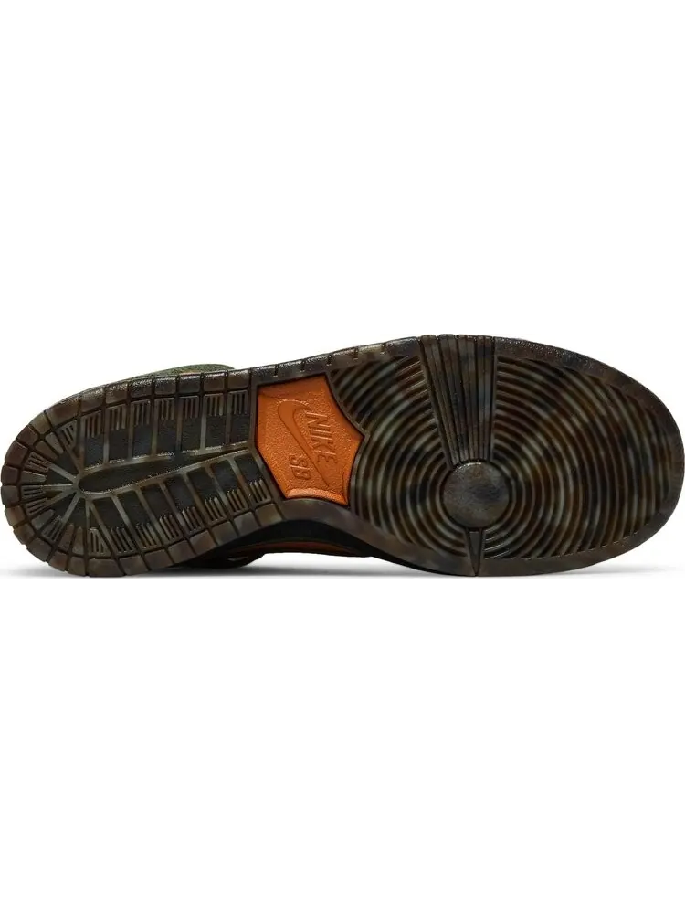 Кроссовки Nike Pass~Port x Dunk High SB 'Workboot' — изображение 4 из 10, зеленый