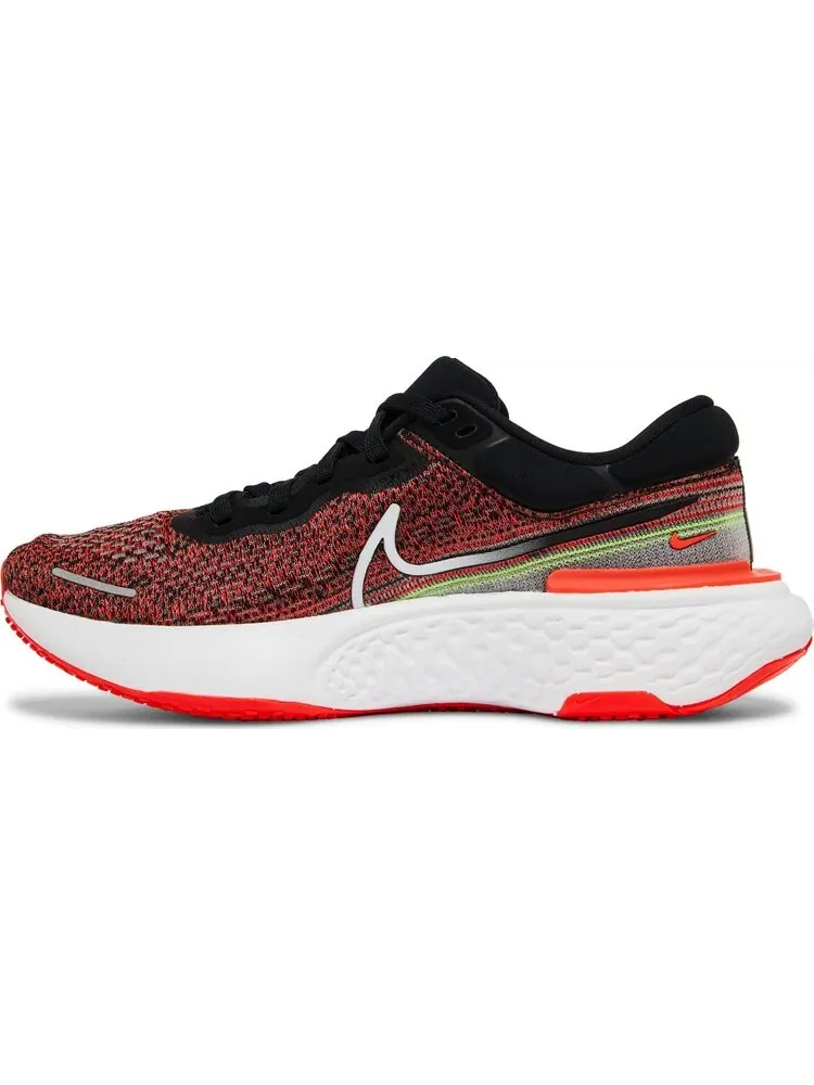 Кроссовки Nike ZoomX Invincible Run Flyknit 'Black Bright Crimson' — изображение 3 из 8, черный