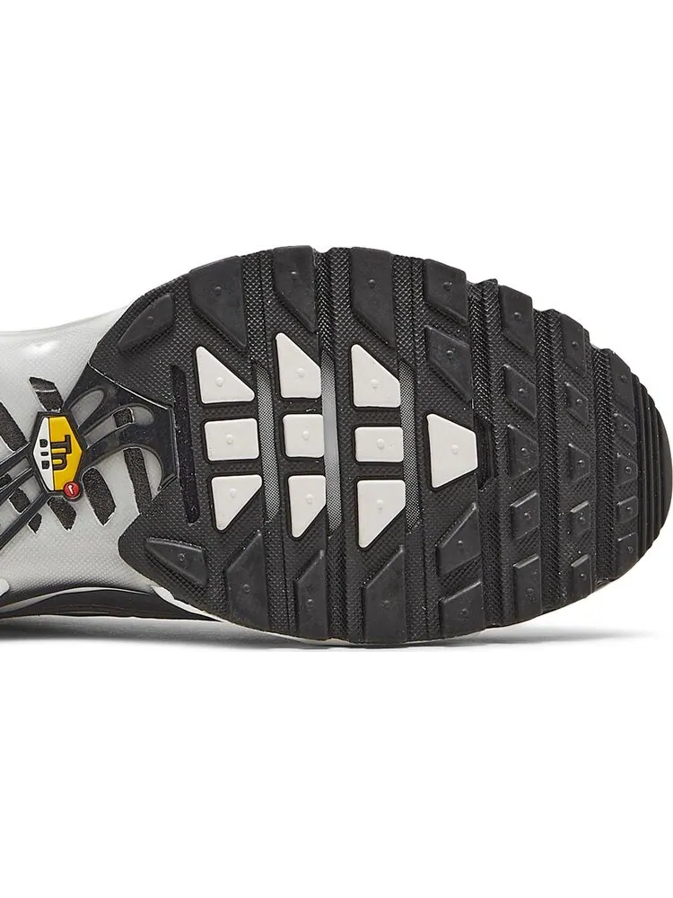Кроссовки Nike Air Max Plus 'Shattered Ice - Black' — изображение 5 из 8, черный