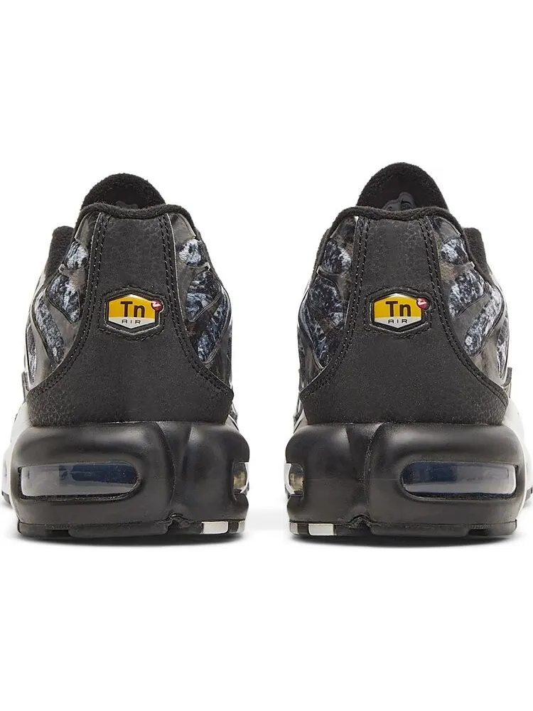 Кроссовки Nike Air Max Plus 'Shattered Ice - Black' — изображение 6 из 8, черный