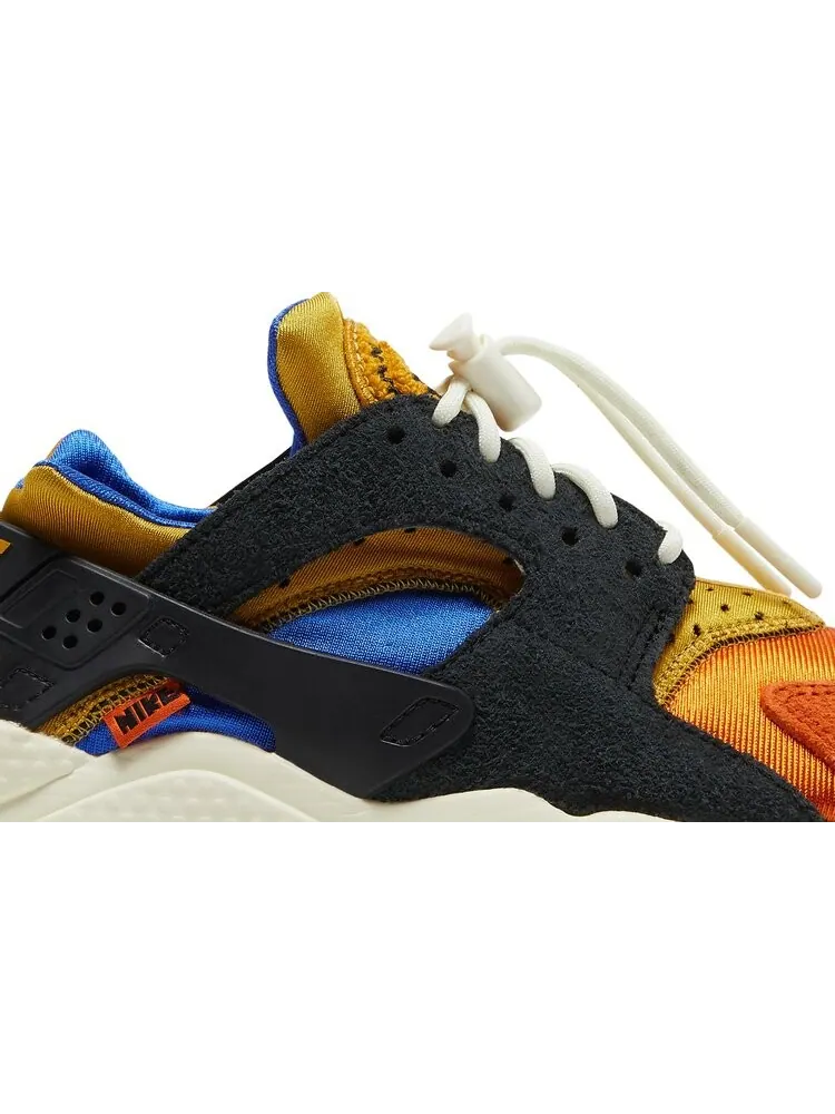 Кроссовки Nike Wmns Air Huarache 'ACG Inspired' — изображение 2 из 8, оранжевый