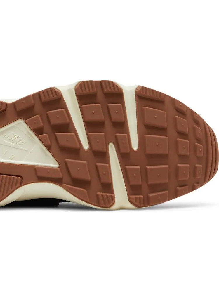 Кроссовки Nike Wmns Air Huarache 'ACG Inspired' — изображение 5 из 8, оранжевый