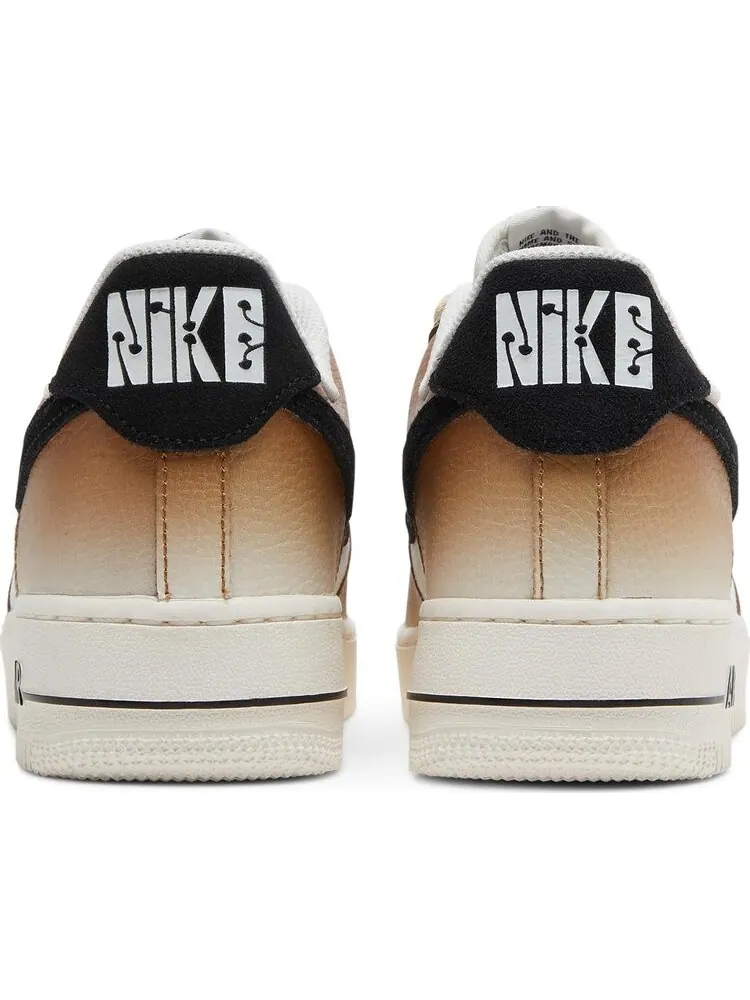 Кроссовки Nike Wmns Air Force 1 '07 'Ale Brown' — изображение 6 из 8, коричневый