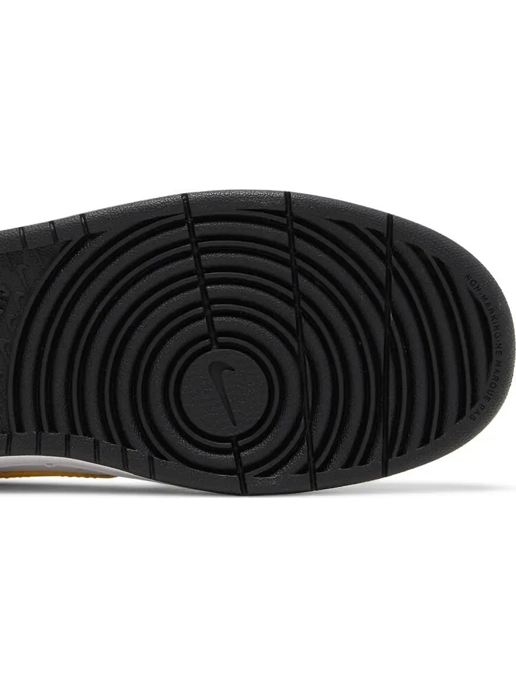 Кроссовки Nike Court Borough Low 2 SE GS 'White Yellow Strike' — изображение 5 из 8, белый