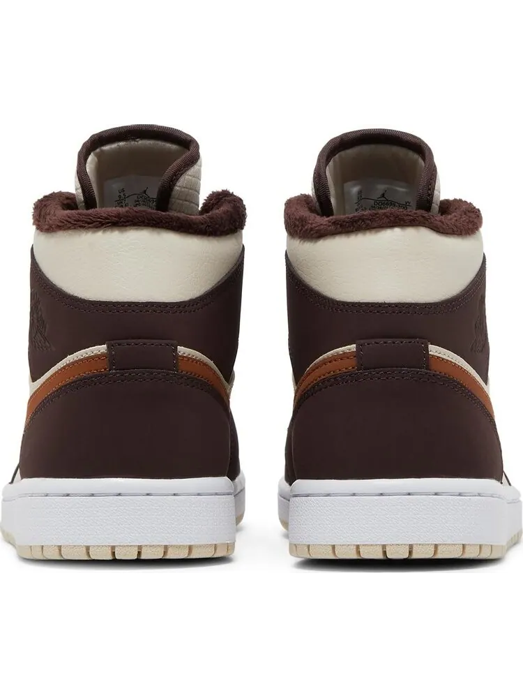 Кроссовки Wmns Air Jordan 1 Mid SE Cream Dark Chocolate — изображение 6 из 8, бежевый