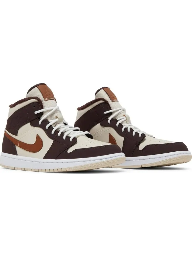 Кроссовки Wmns Air Jordan 1 Mid SE Cream Dark Chocolate — изображение 8 из 8, бежевый