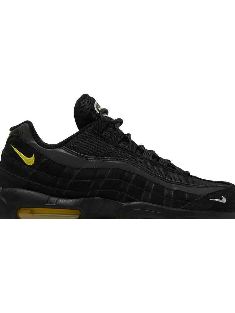 Кроссовки Nike Air Max 95 'Black Yellow Strike' — изображение 2 из 7, черный