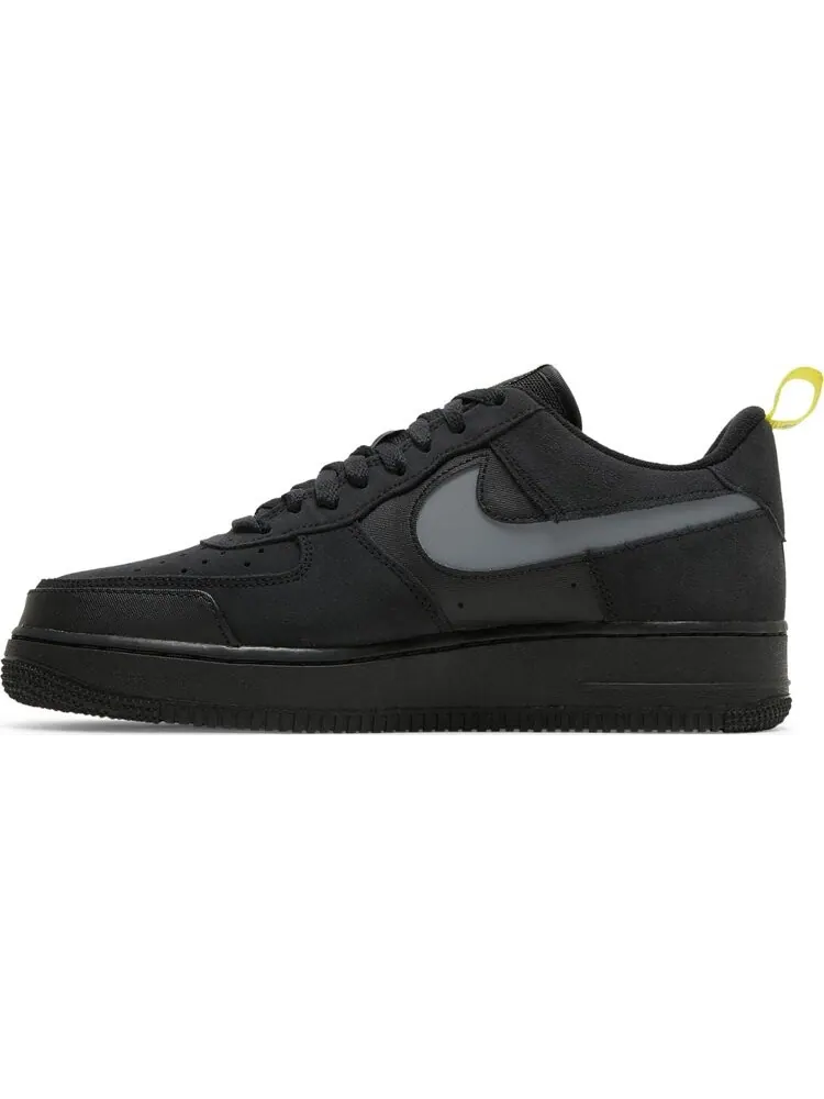 Кроссовки Nike Air Force 1 Low 'Cut Out Swoosh - Black' — изображение 3 из 8, черный