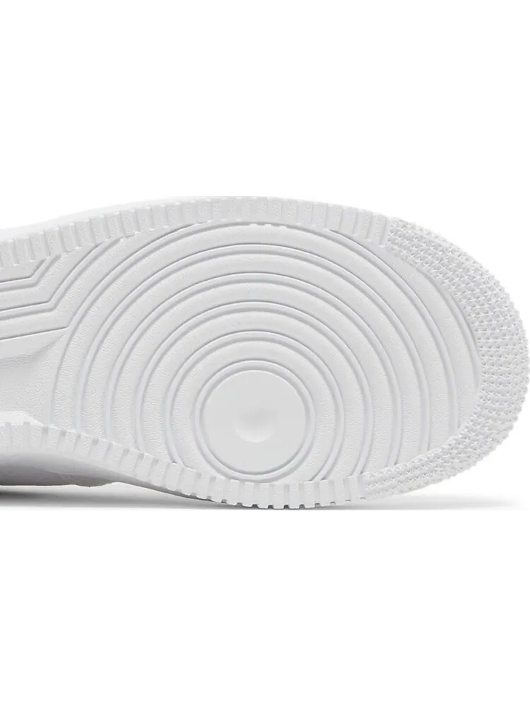 Кроссовки Nike Air Force 1 Low 'Cut Out Swoosh - White' — изображение 5 из 9, белый