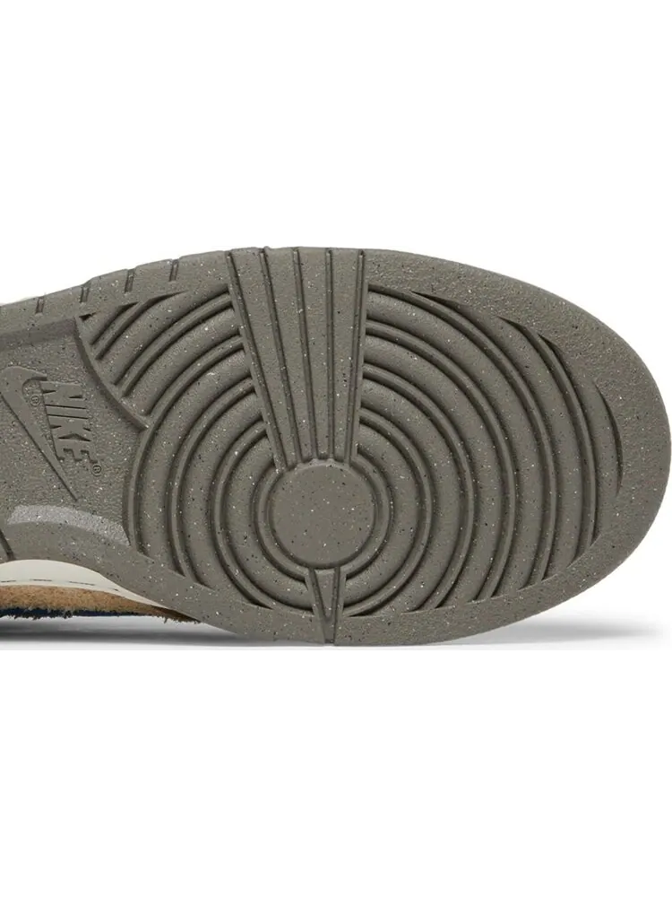 Кроссовки Nike size? x Dunk Low 'Dark Driftwood' — изображение 5 из 10, загар