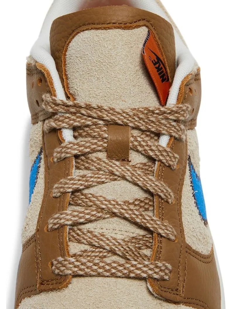 Кроссовки Nike size? x Dunk Low 'Dark Driftwood' — изображение 9 из 10, загар